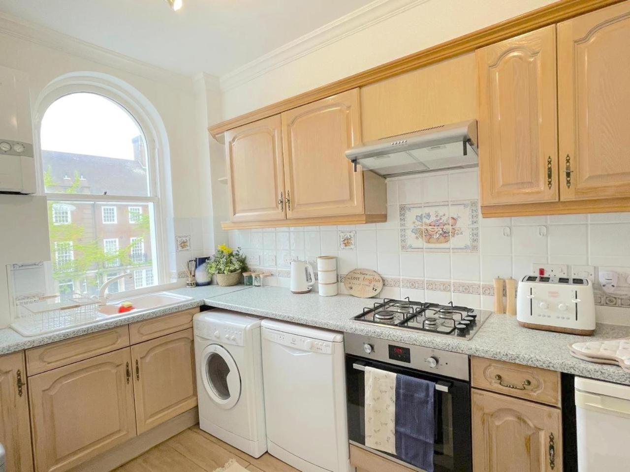 Luxury Apartment In Paddington Londra Esterno foto