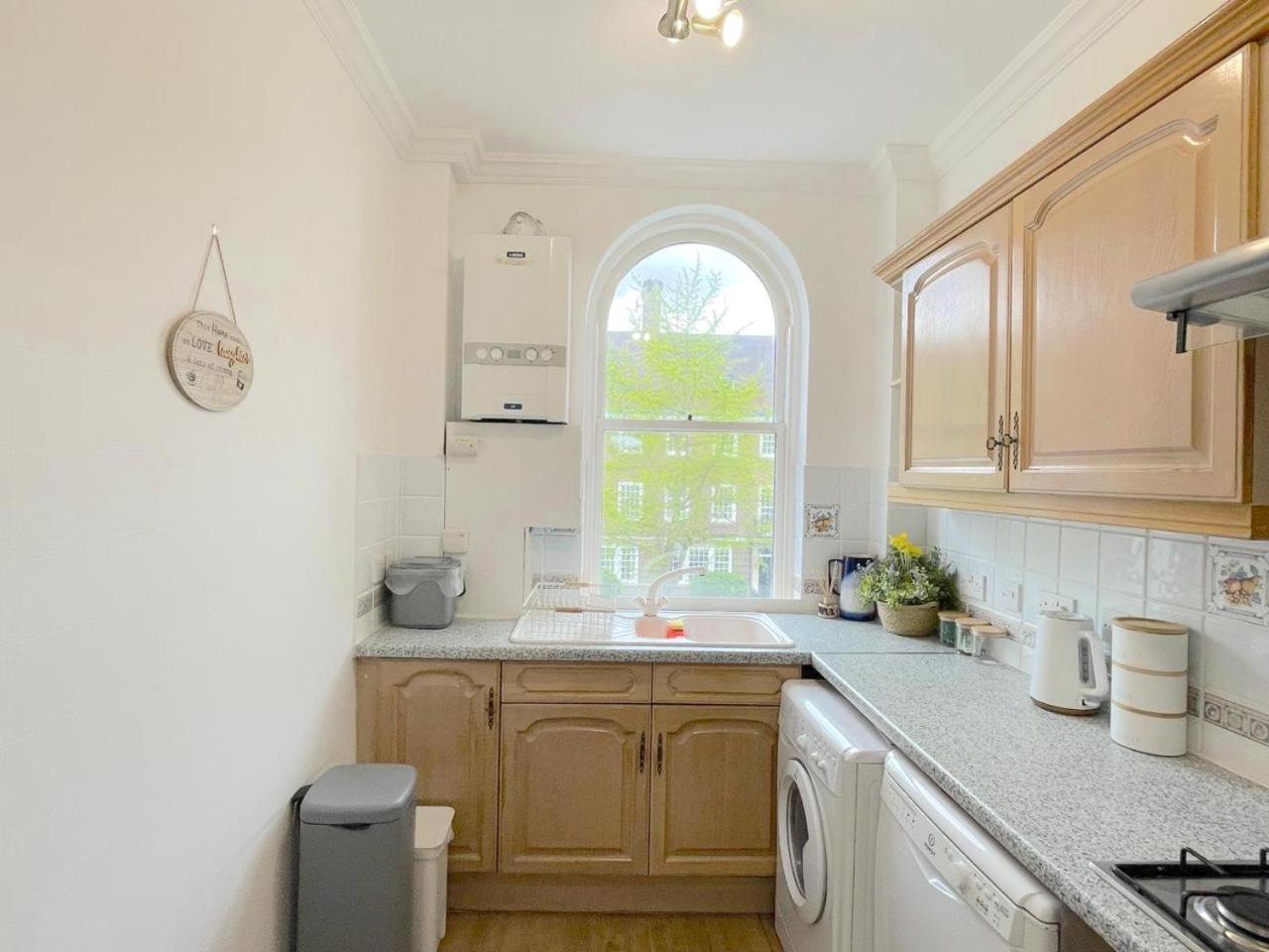Luxury Apartment In Paddington Londra Esterno foto