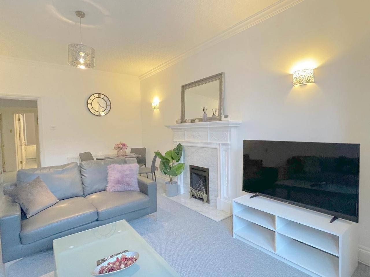 Luxury Apartment In Paddington Londra Esterno foto