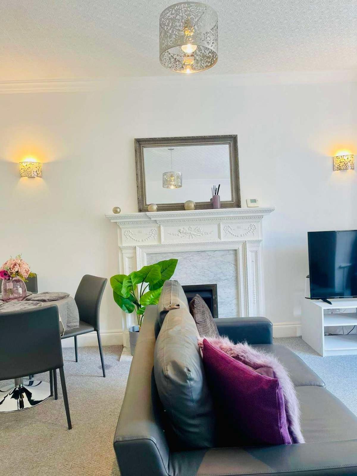 Luxury Apartment In Paddington Londra Esterno foto