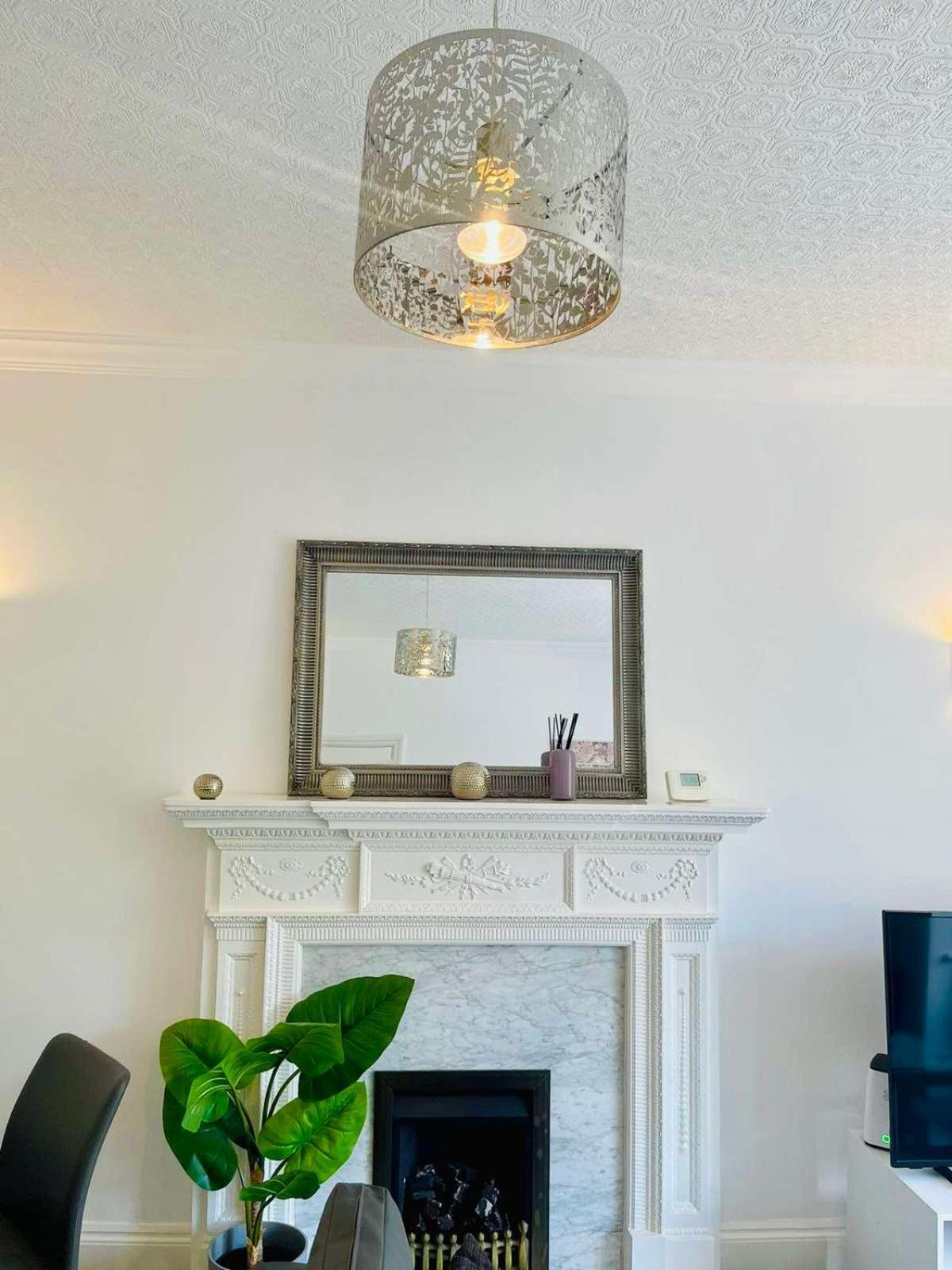 Luxury Apartment In Paddington Londra Esterno foto